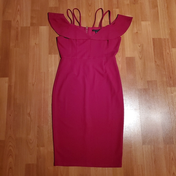 NEW! Red Dress - Picture 1 of 3